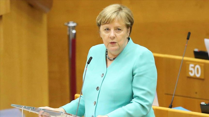 Merkel&#039;den bütçeyi kurtarma 